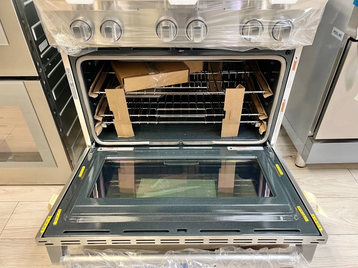 36 INCH Kitchenaid KDRS467VSS Dual Fuel Range * New Open Box * Stainless Steel , 6 Sealed Burners , Commercial Style , Continuous Grates , Hidden Bake Element, Proofing , Bread, Even Heat , 2 20k BTU Ultra Power Dual Flame Burners