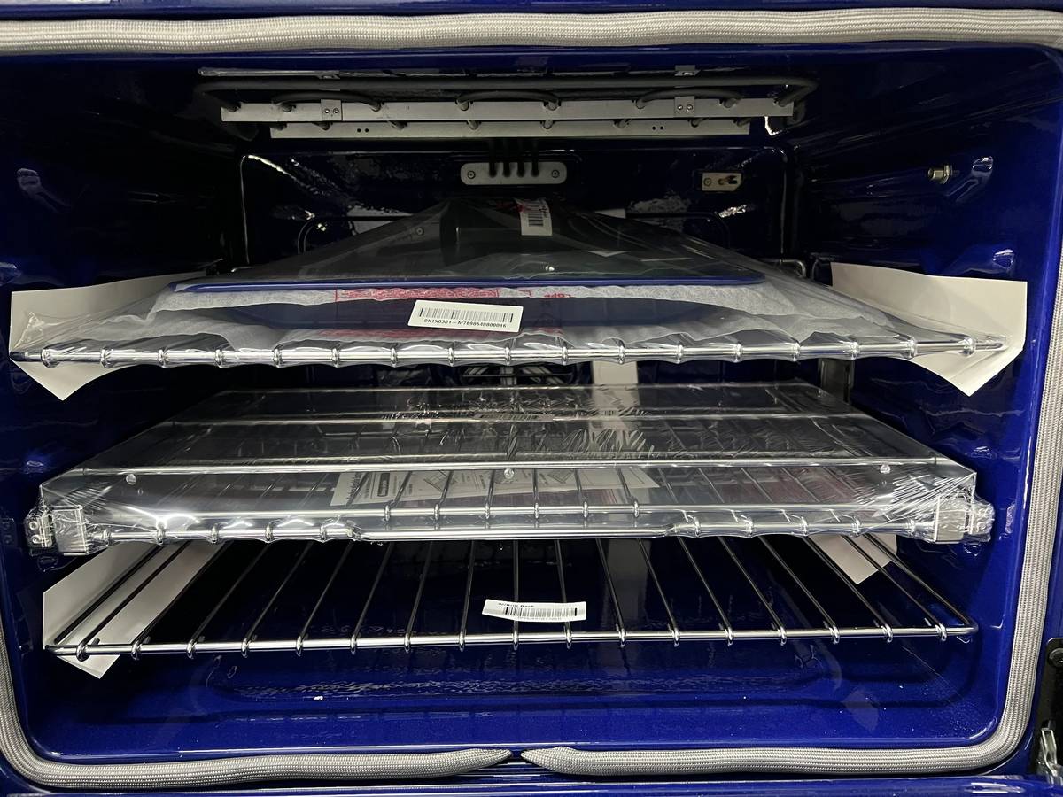 30 INCH LG Studio Smart Single Wall Oven LSWS307ST , Convection Cooking , Gliding Rack System,, Hidden Bake, Self Cleaning, * New Open Box * Wi-Fi, 4.7 cu. ft. Stainless Steel