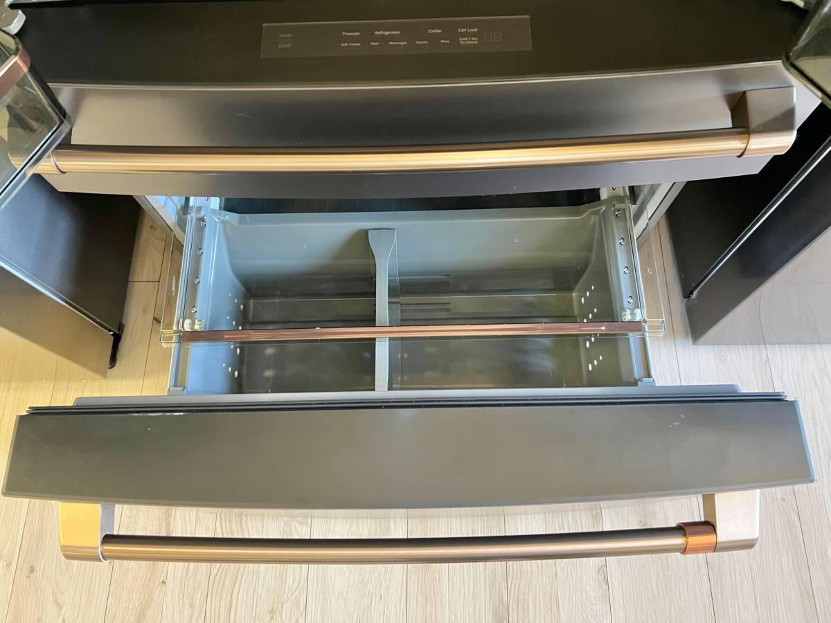 36 INCH GE Cafe CXE22DP3PD1  * New Open Box *. Counter Depth 4-Door French Door Smart Refrigerator  22.3 Cu. Ft. Hands-Free Autofill, Humidity Control System,  Convertible Drawer, BRASS Handles Wi-Fi, ENERGY STAR Matte Black .