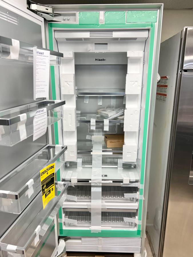 30 INCH Miele BUILT IN K2811SF Refrigerator Column ,ENERGY STAR * New Open Box * 16.8 Cu. Ft. Capacity, WIFI, Push 2 open, MaxLoad Hinge, Sabbath, Active AirClean Filter, ENERGY STAR Stainless Steel, Left Hinge .