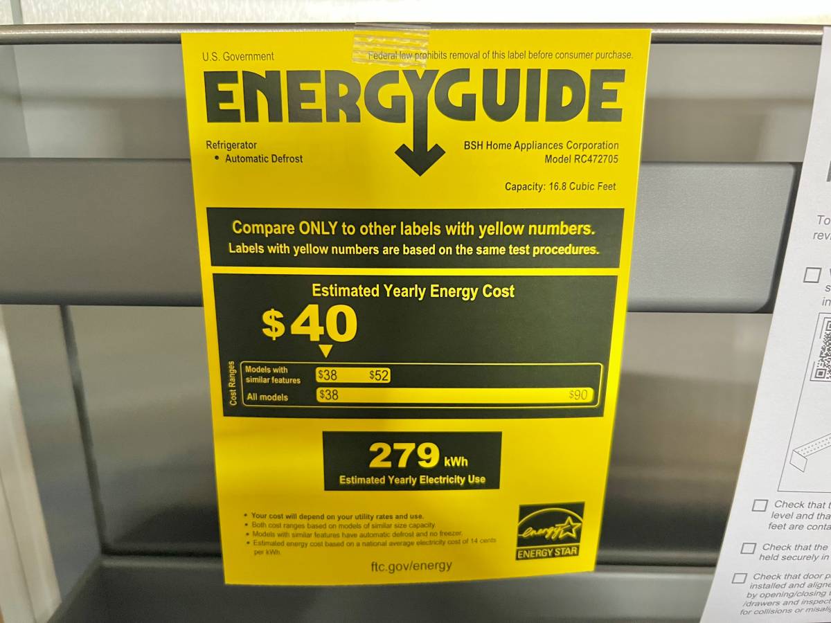 30 INCH Gaggenau Vario 400 Series RC472705 Panel Ready Smart All Refrigeration Column 16.8 cu. ft., Charcoal Air Filter, Automatic Defrosting, No-Frost, TFT Touch Display, Star-K ENERGY STAR New Open Box