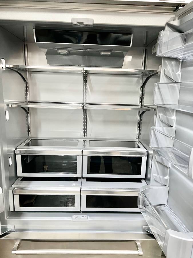 42 INCH KitchenAid KBFN502ESS Built-In French Door Refrigerator 24.2 cu. ft., 4 Glass Shelves, Preserva Food Care System, Automatic Ice Maker, Platinum Interior, LED * New Open Box * Door Open Alarm, Sabbath, ENERGY STAR Stainless Steel
