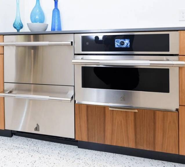 30 INCH JennAir RISE JMC2430LL Built-In Microwave Oven Convection * New Open Box 1.4 Cu Ft , Convection , Add 30 Seconds, Beverage , Defrost , Pizza, Popcorn , Reheat , Keep Warm , Soften / Melt Cycle , Sabbath Mode , UL Certified , Stainless Steel .