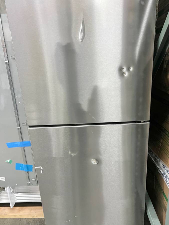 24 INCH Bosch 800 Series B24CB80ESS Freestanding Refrigerator Freezer * New Open Box * Counter Depth Freestanding Bottom Freezer Smart Refrigerator 12.8 cu. ft.  Ice Maker, Internal Water Dispenser , Stainless Steel