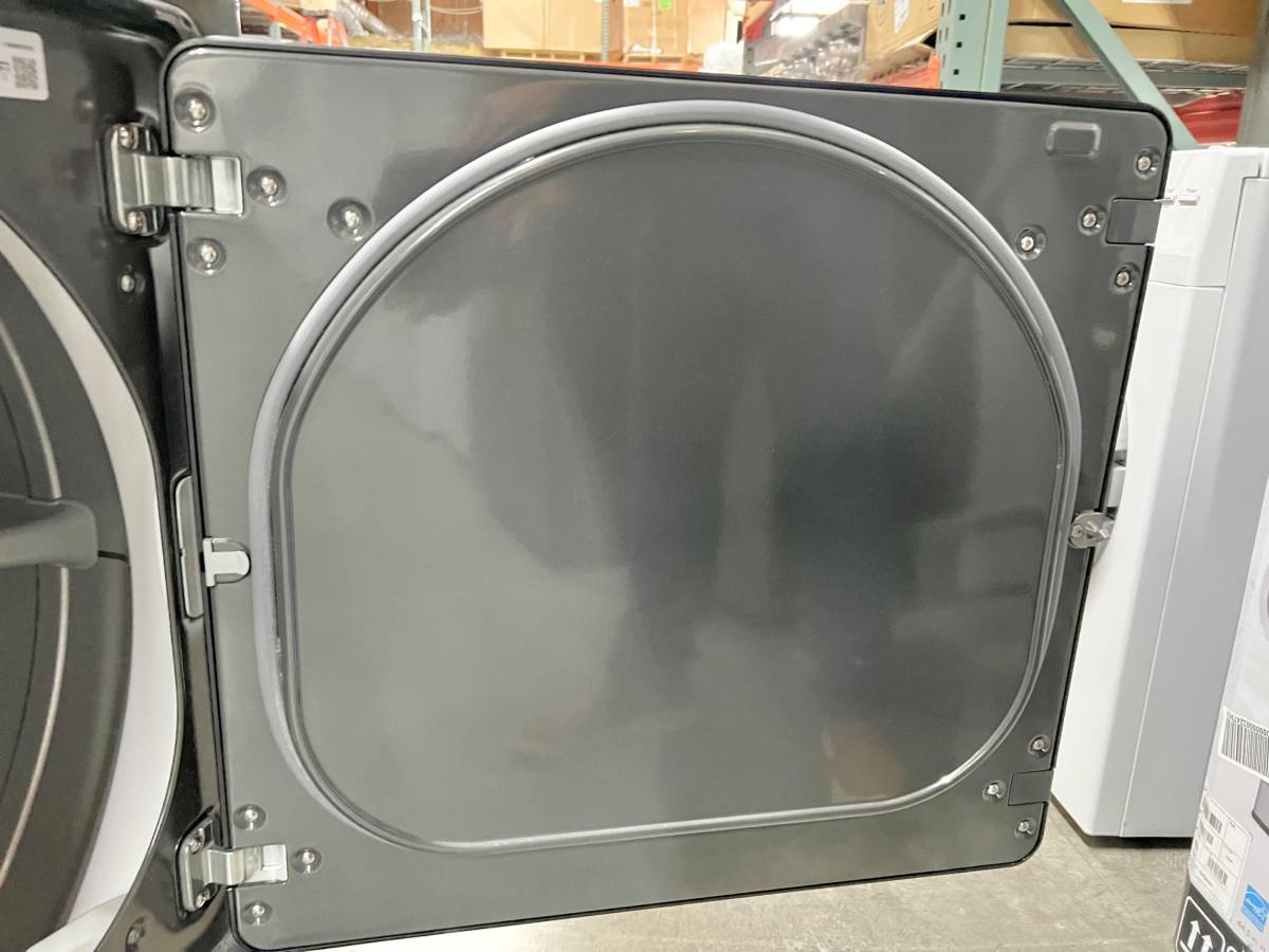 27 INCH LG DLG6101M Ultra Large Gas Dryer with 7.3 cu ft Capacity, Rear Control Sensor Dry, Intelligent Electronic Knobs, Lo Decibel Energy Star * New Open Box *