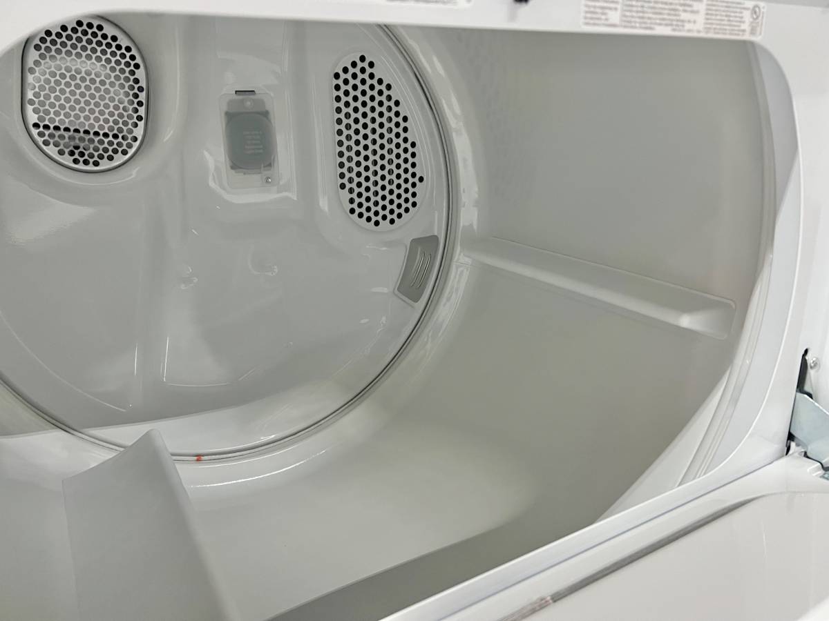 29 INCH Whirlpool WGD5010LW Gas Dryer 7.0 cu. * New Open Box * White Interior Light, 11 Dryer Programs, Moisture Sensing, Timed Dry, Wrinkle Shield, Air Only Cycle, Quick Dry, Static Reduce Option, End of Cycle Signal