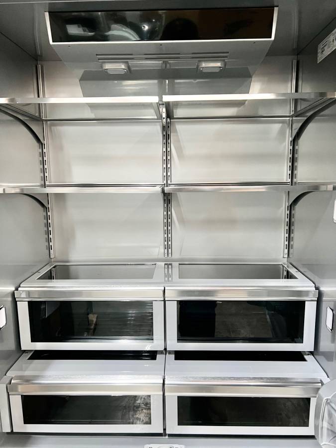42 INCH KitchenAid KBFN502ESS Built-In French Door Refrigerator 24.2 cu. ft., 4 Glass Shelves, Preserva Food Care System, Automatic Ice Maker, Platinum Interior, LED * New Open Box * Door Open Alarm, Sabbath, ENERGY STAR Stainless Steel