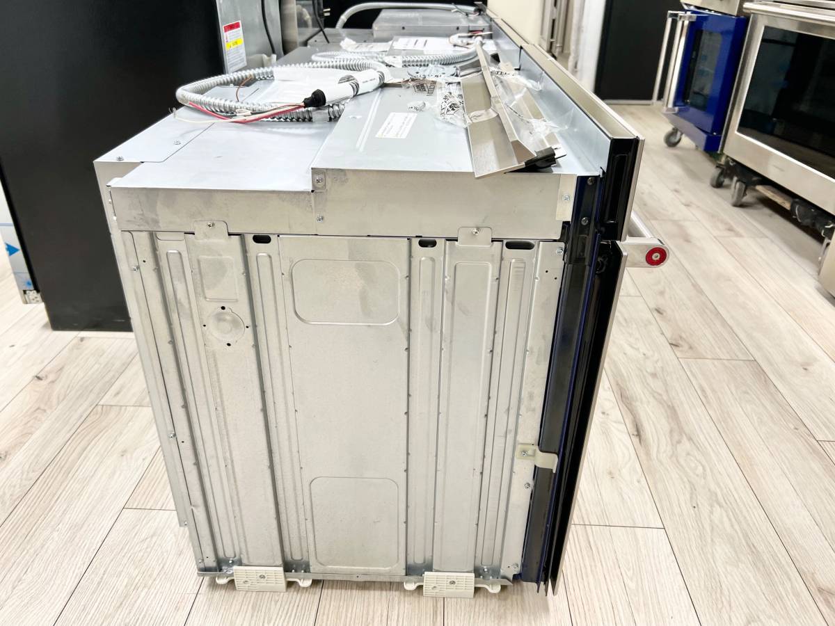 30 INCH KitchenAid KOSE500ESS Single Convection Electric Wall Oven New Open Box Stainless Steel * 5 Cu Ft , Even Heat True Convection Oven , ADA Compliant , Self Clean.