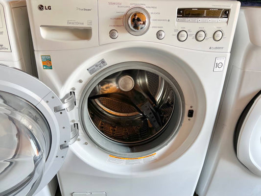 27 INCH LG Steam Washer WM2501HWA  Front-Load Steam Washer White , Used Condition