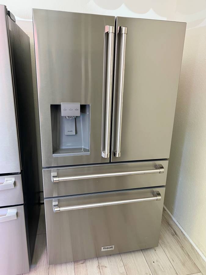 36 INCH Thor Kitchen TRF3601FD Counter Depth French Door Refrigerator * New Open Box  21.6 cu.ft., Ice Water Dispenser, Counter Depth, Triple-Tech Cooling System, Crisper Drawers, Super Freezing and Cooling Function, ENERGY STAR