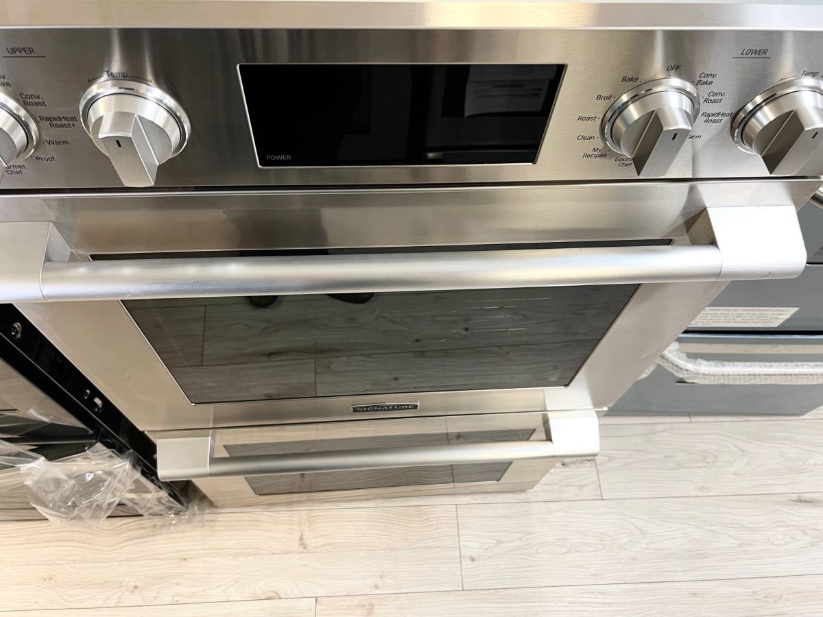 LG Signature Kitchen SKSDV3002S 30 Inch Double Wall Oven Steam * New Open Box * 4.7 cu. ft. LCD Display, Steam Assist, Convection, Flush Installation, Stainless Steel