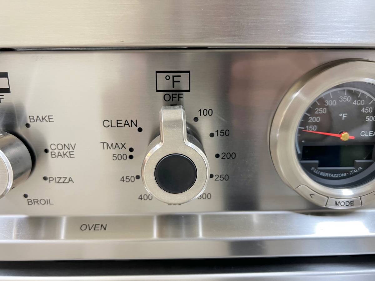 30 INCH Bertazzoni Professional PROF304INSXT Electric INDUCTION Range 4 Heating Zones, 4.6 cu. ft. , Pyrolytic Self Clean, Electric Broiler, Dual Convection Fans, Smooth-Glide Telescopic Rack, Soft-Close Door, Food Probe Stainless Steel