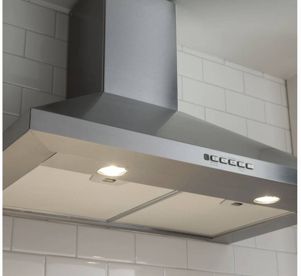 30 INCH GE JVW5301SJSS Wall Chimney Range Hood * New Open Box * 350 CFM Blower , Dishwasher Safe Filters, Auto-Off, Halogen Lights , Night Light, Stainless Steel , Optional Remote Control
