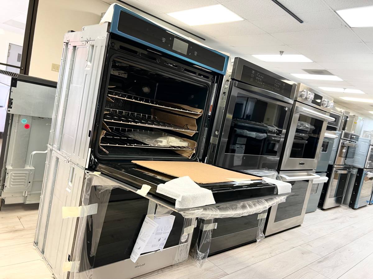 30 NCH Whirlpool WOD77EC0HS Double Electric Wall Oven * New Open Box * 10 Cu Ft , True Convection Oven , Steam Clean , Frozen Bake , Rapid Preheat , Scan to Cook , Sabbath , Star - K Certified , Stainless Steel