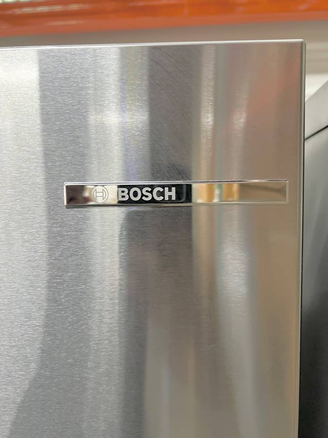 36 INCH Bosch 500 Series B36CD50SNS French Door Refrigerator * New Open Box *. Freestanding French Door Smart Refrigerator 21.6 Cu. Counter Depth, Ice Water, Ice Maker, Ultra Clarity Pro, Air Fresh, Home Connect, ENERGY STAR , Stainless Steel