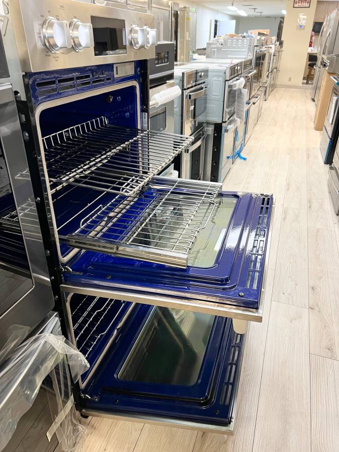 LG Signature Kitchen SKSDV3002S 30 Inch Double Wall Oven Steam * New Open Box * 4.7 cu. ft. LCD Display, Steam Assist, Convection, Flush Installation, Stainless Steel