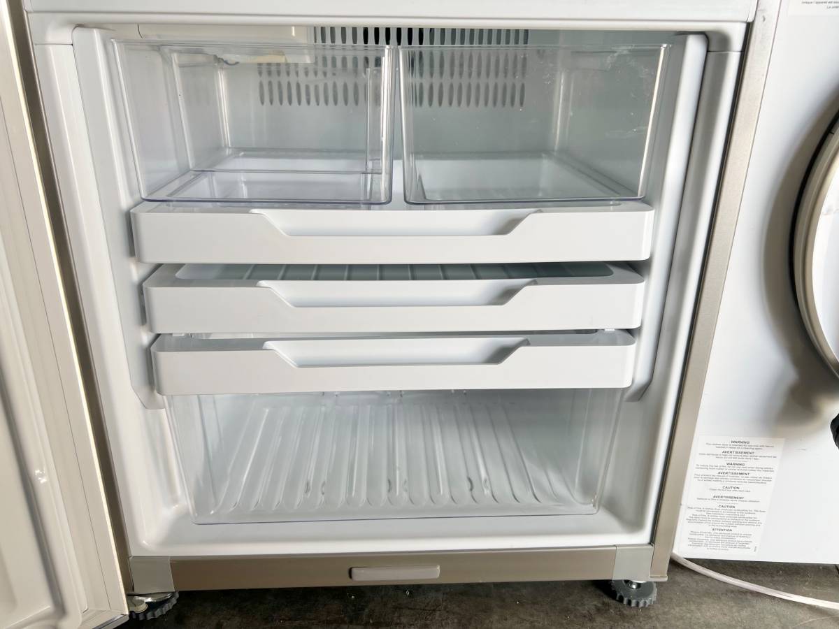 25 INCH Fisher & Paykel RF135BDLJX4 Counter Depth Refrigerator * NEW * Open Box Stainless Steel