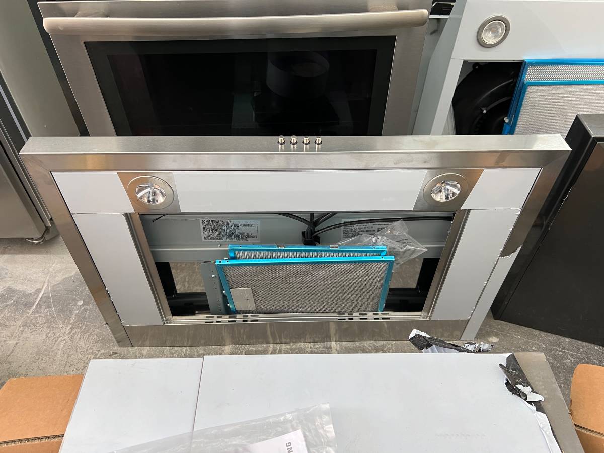 30 INCH Whirlpool WVW57UC0FS Wall Mount Range Hood Stainless new open box Stainless Steel 400 CFM Blower Inline Included