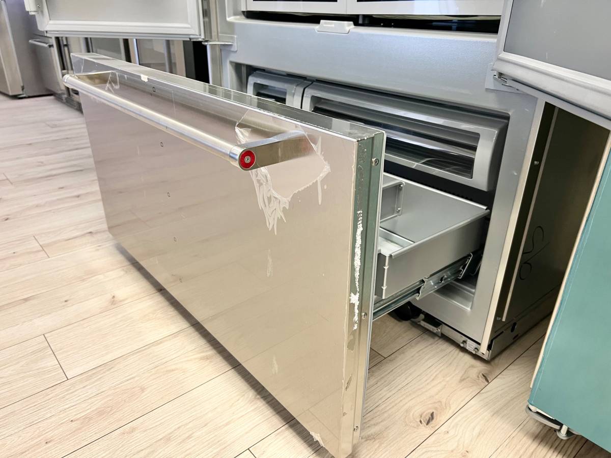 42 INCH KitchenAid KBFN502ESS Built-In French Door Refrigerator * NEW OPEN BOX * 24.2 cu. ft. Capacity, 4 Glass Shelves, Preserva Food Care System, Automatic Ice Maker, Platinum Interior, LED, Door Open Alarm, Sabbath Mode, ENERGY STAR Stainless Steel