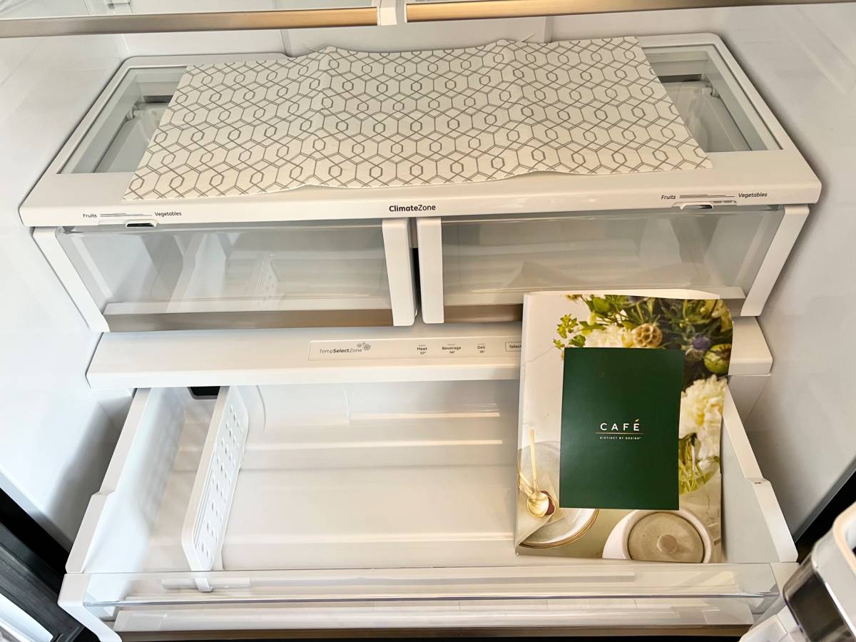 36 Inch GE Cafe CYE22TP3MJD1 Counter Depth French Door Refrigerator * New Open Box * Smart Refrigerator  22.2 Cu. Ft., Precise Fill, TwinChill Evaporators, Wi-Fi, Hot Water Dispenser, ADA  ENERGY STAR,Matte Black  Brushed Stainless Handles