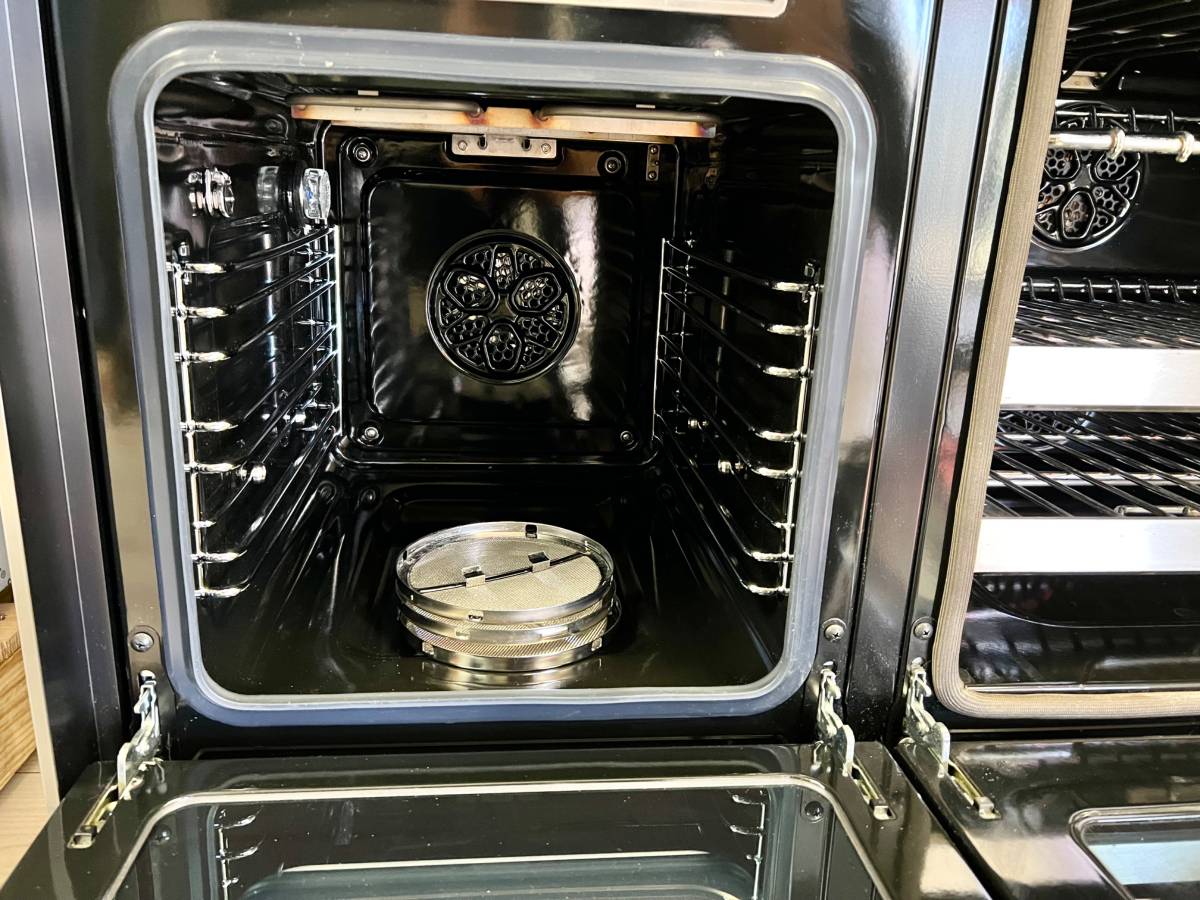 48 INCH Dacor Contemporary DOP48M96DLM Freestanding Professional Dual Fuel Smart Range with 6 Sealed Burners, Double Oven, 6.6 Cu. Ft. , Steam, Self-Clean, Dual-Stack Burners, Electric Griddle, Graphite Stainless, Gas * New Open Box *