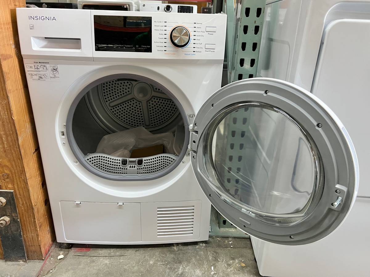 24 INCH Insignia 4.4 Cu. Ft. Stackable Electric Dryer Ventless *New Open Box * White , 16 Cycle , Ventless , Energy Star Certified , Damp Dry Signal , LCD Screen with Knob , 4.4 CU FT ,