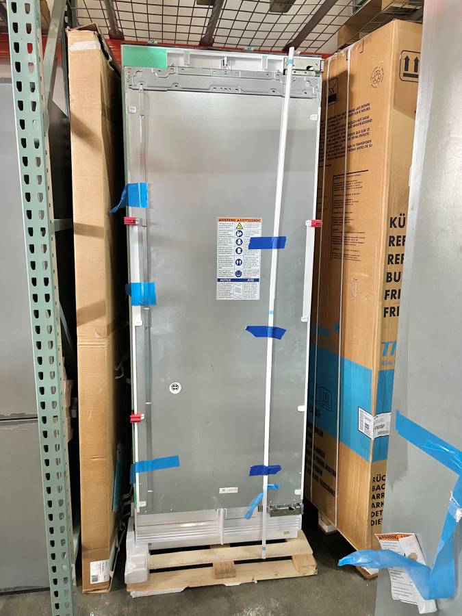 30 INCH Gaggenau Vario 400 Series RC472705 Panel Ready  Smart All Refrigeration Column 16.8 cu. ft., Charcoal Air Filter, Automatic Defrosting, No-Frost,  TFT Touch Display, Star-K ENERGY STAR New Open Box