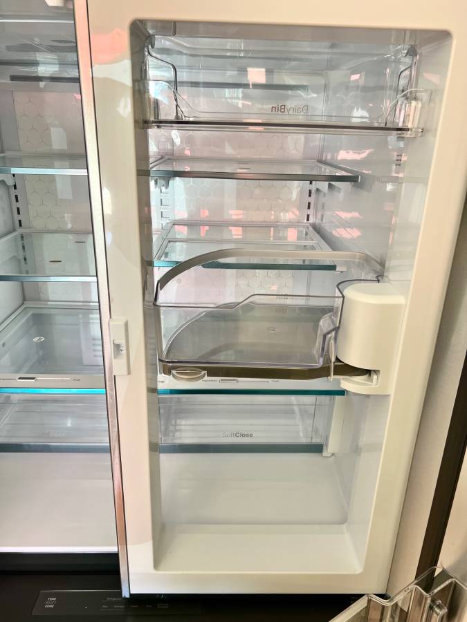 36 INCH GE PROFILE PVD28BYNGFS 4 Door French Door Smart Refrigerator , 27.9 CU Ft , Door in Door , Adjustable Temperature Drawer , LED Light Wall , Wi-Fi , Water and Ice Dispenser , Energy Star * New Open Box * , Stainless Steel .