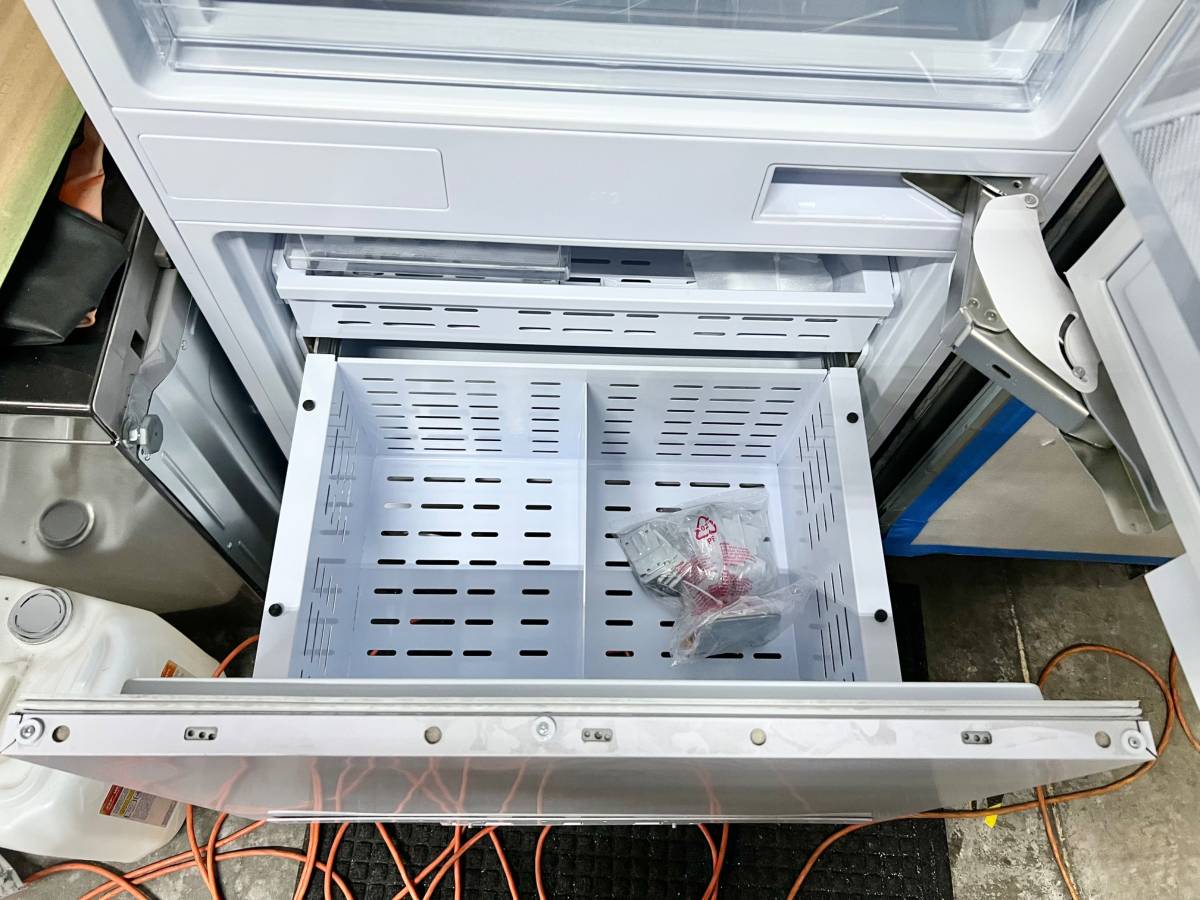 30 INCH Bertazzoni REF30BMBZPNV Panel Ready Built In Refrigerator * New Open Box * 84 Inch Bottom Freezer , Ice Maker , Internal Water, LED Touch, ADA Approved, Energy Star