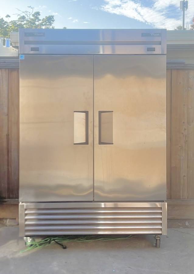 True T-49DT-HC 54 1/8" Two Section Combo Refrigerator Freezer NEW * Open Box Solid Doors, Dual Temp, 115v , Commercial , Stainless Steel .