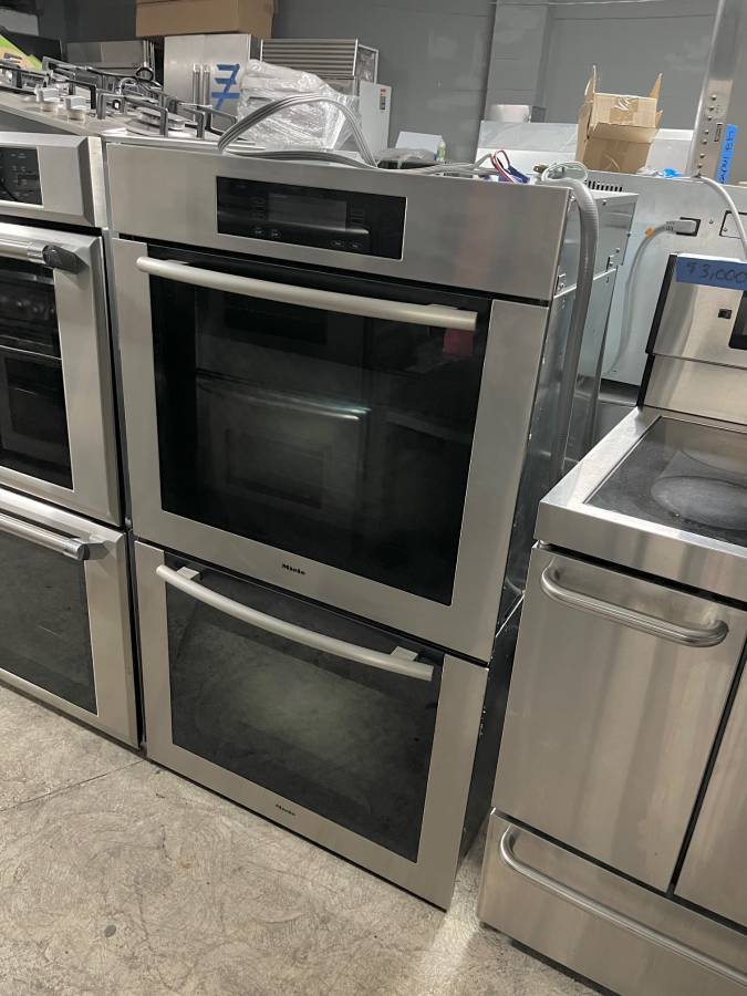 30 INCH Miele H4890BP2SS Built In Electric Double Wall Oven Stainless Steel , Used Condition ,
