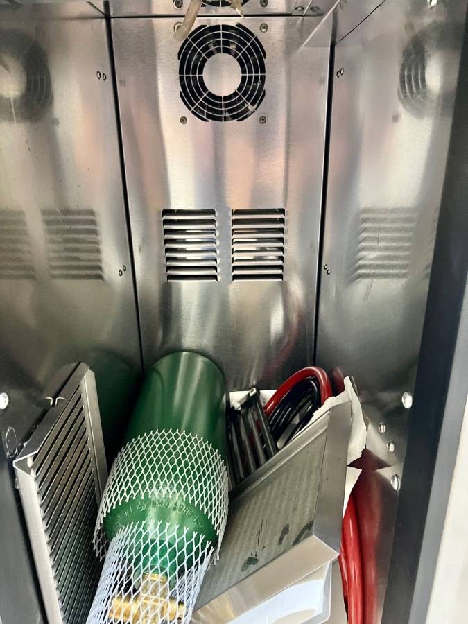 15 INCH Perlick HP15TS31L Built-in Indoor Beer Dispenser Sixth Barrel * New Open Box * 525 BTU Compressor, 650SS, Stainless Steel , Left Hinge