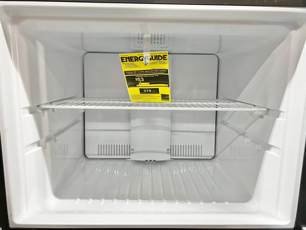 30 INCH GE GTE19JSNRSS Top Freezer Refrigerator 19.2 Cu. Ft., Reversible Hinges, Adjustable Full-Width Glass Shelves, * New Open Box * Energy Star, Sabbath, ADA Compliant, Stainless Steel