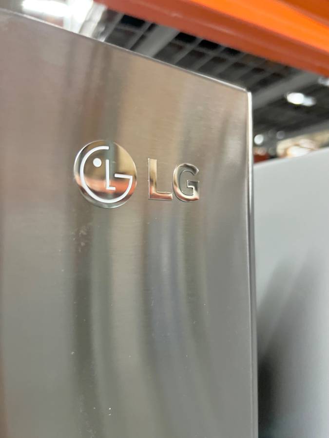 36 INCH LG LMXS28626S 4-Door French Door Refrigerator * New Open Box  27.8 cu. ft.,  PrintProof Finish, Smart Cooling System,  Slim Space Plus Ice System, ENERGY STAR  Stainless Steel