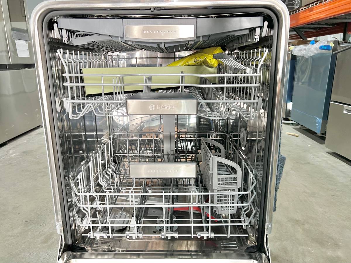 24 INCH Bosch Benchmark Series SHV9PCM3N Dishwasher * New Open Box *  PANEL READY Fully Integrated Built In Panel Ready Dishwasher , 9 Wash Cycles , Flexible 3rd Rack , 39 dBA , 16 Place Setting  *
