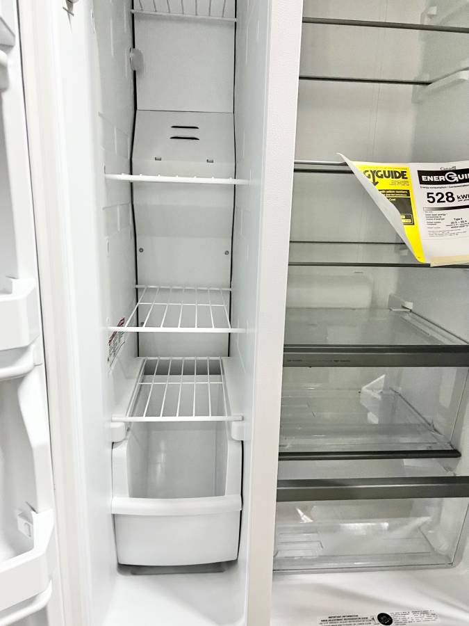 33 INCH Whirlpool WRS312SNHW Side by Side Refrigerator White * NEW * Freestanding 21.72 Cu. Ft. , Adjustable Gallon Door Bins, LED Interior Lighting, Hidden Hinges, Frameless Glass Shelves, Optional Icemaker, White .
