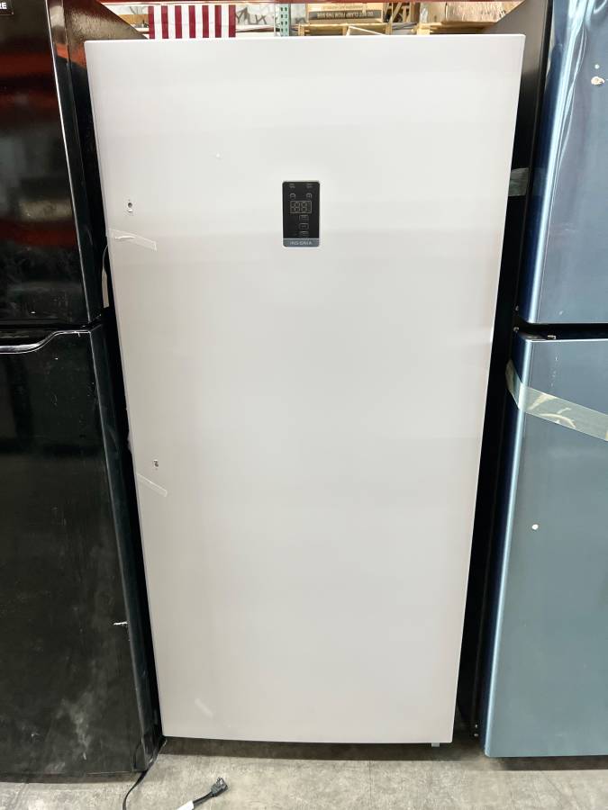 28 INCH Insignia 13.8 Cu. Ft. NSUZ14WH0 Upright Freezer * New Open Box * Convertible to Refrigerator , Interior Light , Energy Star , White , 0 F to 110F