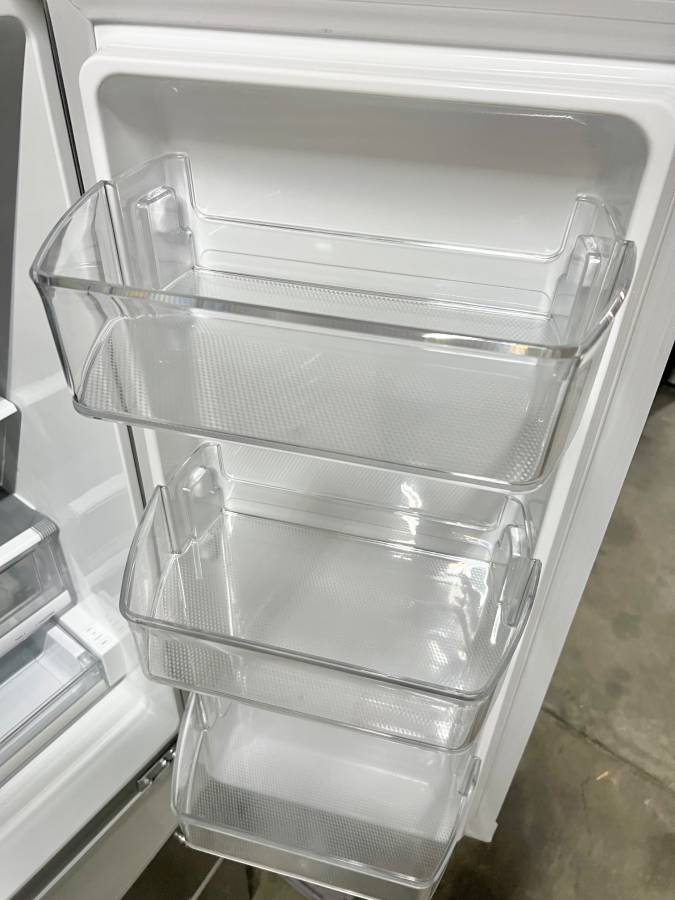 36 INCH LG LMXS28626S 4-Door French Door Refrigerator * New Open Box  27.8 cu. ft.,  PrintProof Finish, Smart Cooling System,  Slim Space Plus Ice System, ENERGY STAR  Stainless Steel