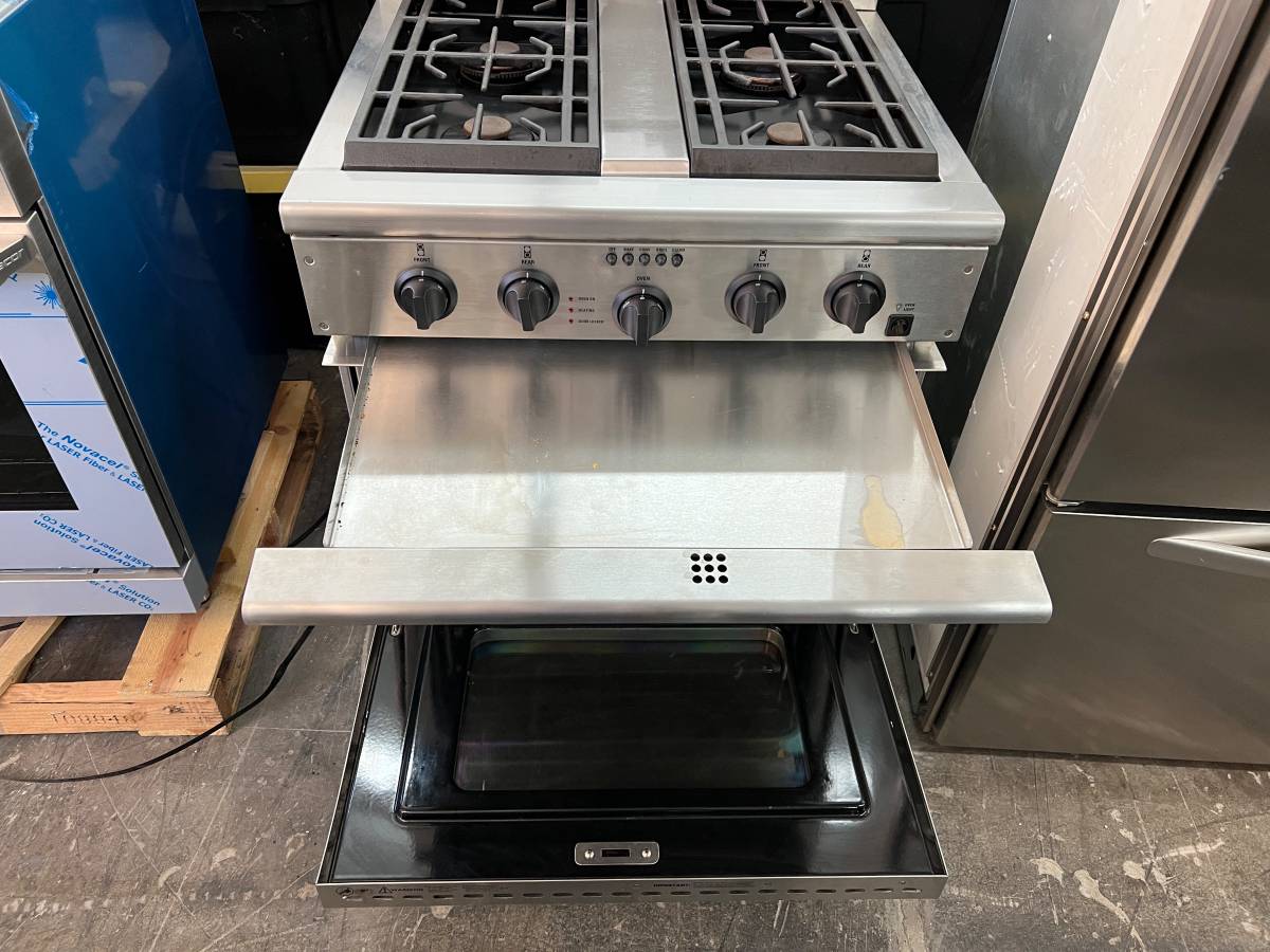 30 INCH GE Monogram Dual Fuel Gas Range Convection Oven Stainless Steel , Used Condition