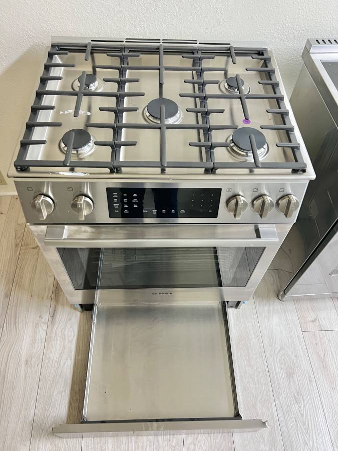 30 INCH Bosch 800 Series HDI8056U Slide-In Dual Fuel Range * New Open Box  * 5 Sealed Burners, 4.6 cu. ft. Oven, Touch Control, Warming Drawer,  Meat Probe, Self-Clean, Sabbath , Stainless Steel