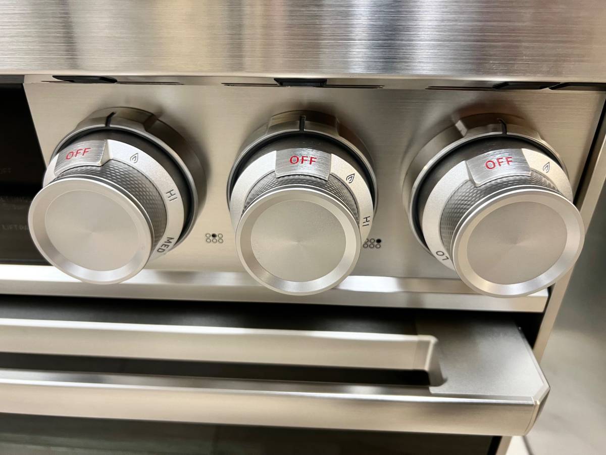 36 INCH Dacor Contemporary DOP36C86DLS Freestanding Dual Fuel Smart Steam Range with 6 Sealed Burners, 4.8 cu. ft. Oven Capacity, and Four-Part Pure Convection: Silver Stainless Natural gas Or Propane LP