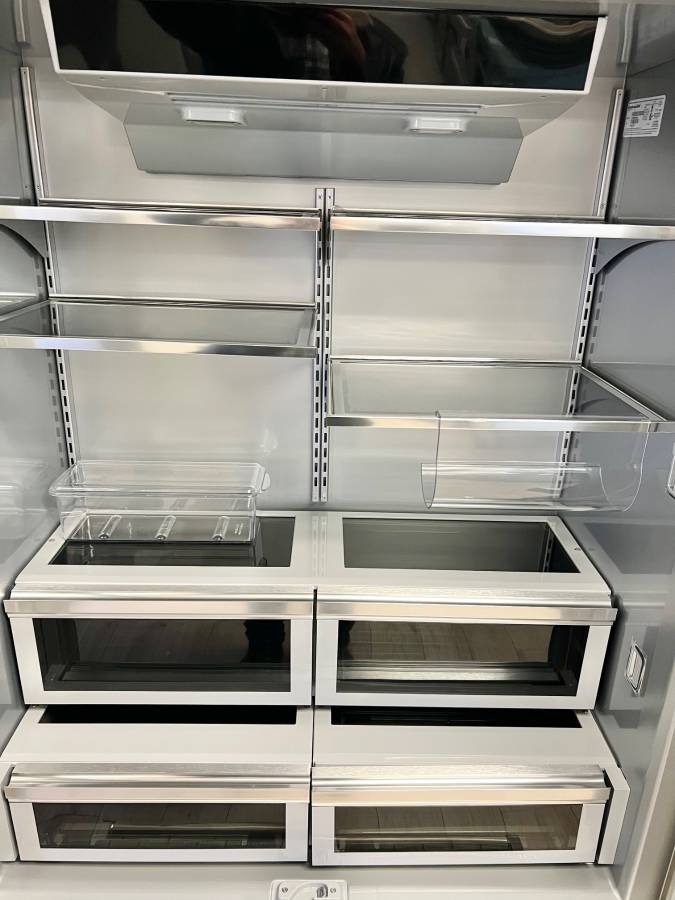 42 INCH KitchenAid KBFN502ESS Built-In French Door Refrigerator * NEW OPEN BOX * 24.2 cu. ft. Capacity, 4 Glass Shelves, Preserva Food Care System, Automatic Ice Maker, Platinum Interior, LED, Door Open Alarm, Sabbath Mode, ENERGY STAR Stainless Steel