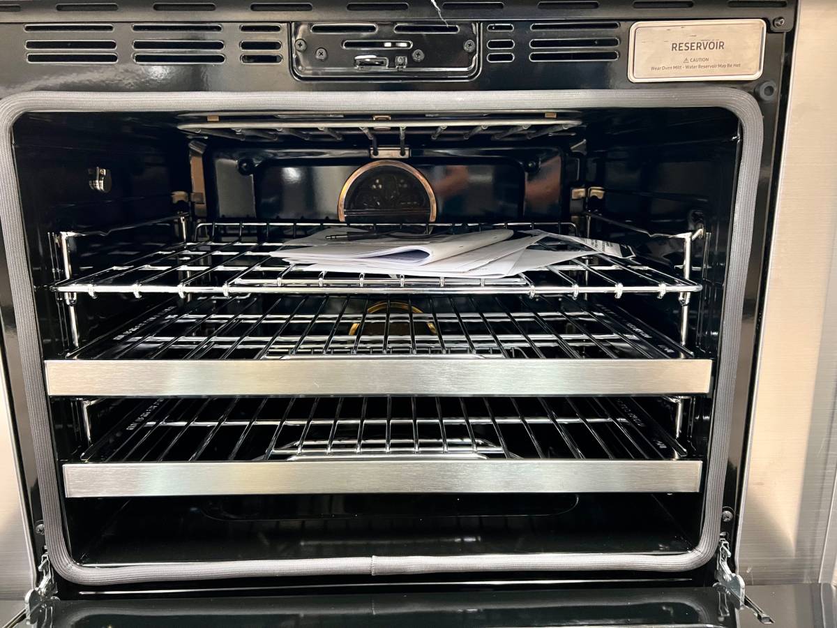 36 INCH Dacor Contemporary DOP36C86DLS Freestanding Dual Fuel Smart Steam Range with 6 Sealed Burners, 4.8 cu. ft. Oven Capacity, and Four-Part Pure Convection: Silver Stainless Natural gas Or Propane LP