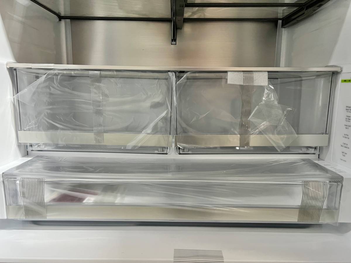 36 INCH LG LRYKC2606S Counter-Depth MAX French Door Refrigerator  Smart  26 Cu. Ft., 4 Split Shelves, UV nano Dispenser, 3 Ice Maker,  ADA , Print Proof Stainless Steel .