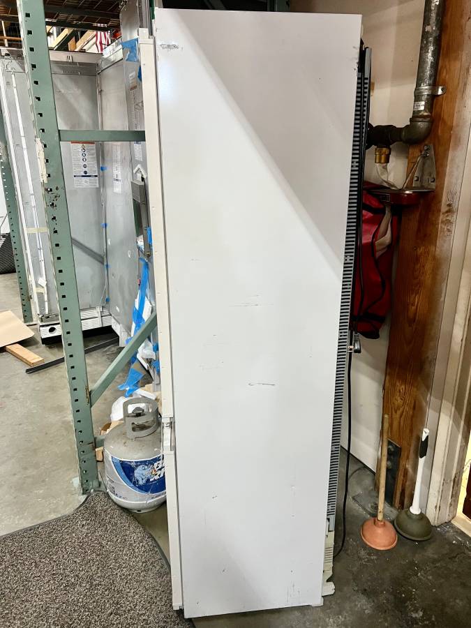 24 INCH Miele KFNS37692iDE1 Built-In Bottom Freezer Refrigerator NEW * Open Box Panel Ready , Ice Maker , 8.68 Cu Ft , No Frost , Dyna Cool , Flexi Tray , Soft Close Door , Clean Touch Steel Rear Panel , Energy Star .