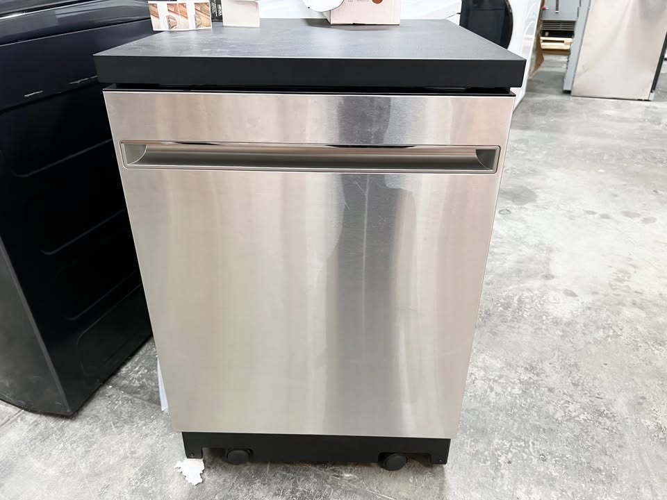 24 iNCH GE GPT225SSL2SS GE Portable Dishwasher, Piranha Hard Food Disposer, Stainless New Open Box