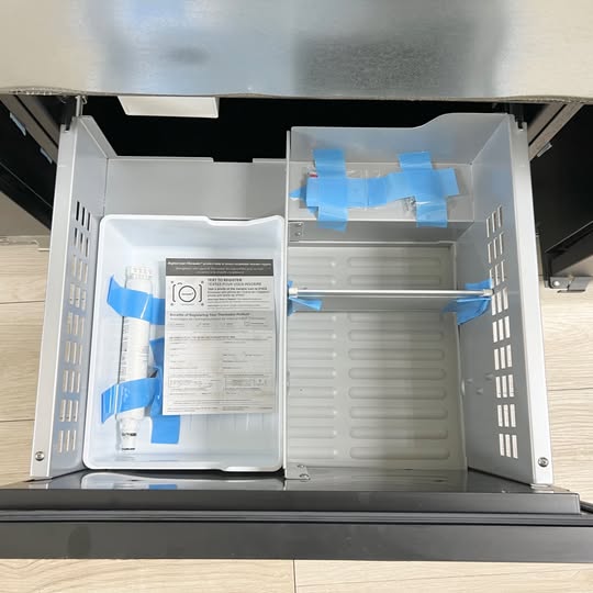 24 INCH Thermador T24UC905DP Built-In Under Counter Double Drawer Freezer Refrigerator 4.3 cu. ft. , Sabbath Mode Star K Custom Panel-Ready * New Open Box