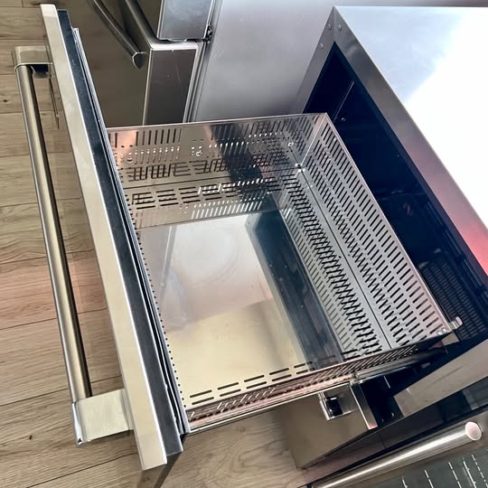 24 INCH Perlick Signature Series HP24FS35 Built-in Under Counter Freezer Drawers 5.2 cu. ft. * New Open Box * stainless Steel