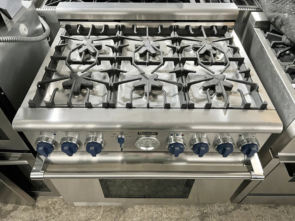 36 INCH Thermador Pro Grand PG366BS Pro Style All Gas Range , 6 Star Burners , 2 with ExtraLow Simmer Settings), European 3rd Element Convection & 5.1 cu. ft. Oven Capacity, Natural Gas