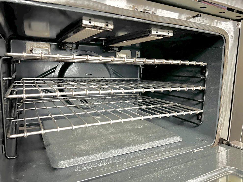 36 INCH Thermador Pro Grand PG366BS Pro Style All Gas Range , 6 Star Burners , 2 with ExtraLow Simmer Settings), European 3rd Element Convection & 5.1 cu. ft. Oven Capacity, Natural Gas